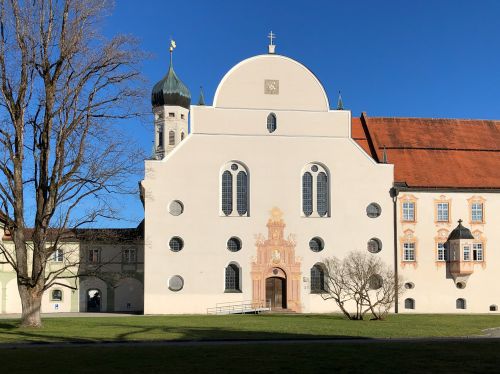 Bild-Nr 342: Pfarrkirche St. Benedikt